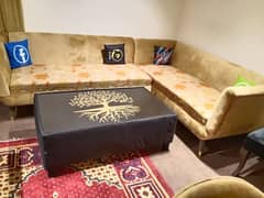 corner sofa with table 0