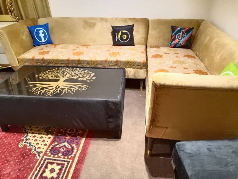 corner sofa with table 1