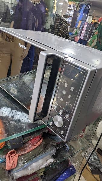 Haier microwave oven 20 liters home used 2