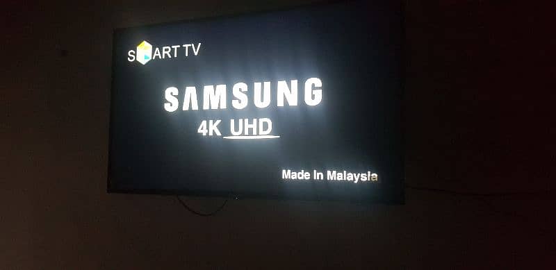 Samsung smart led 55 inch tv urgently want to sale 2