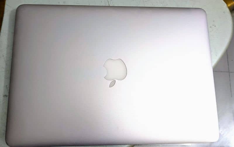 MacBook Air 13 inch mid 2013 3