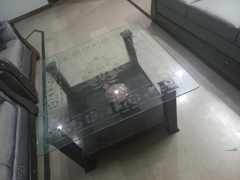 centre table for sale 1