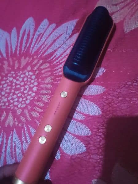 hair straightener only 2 times used 3