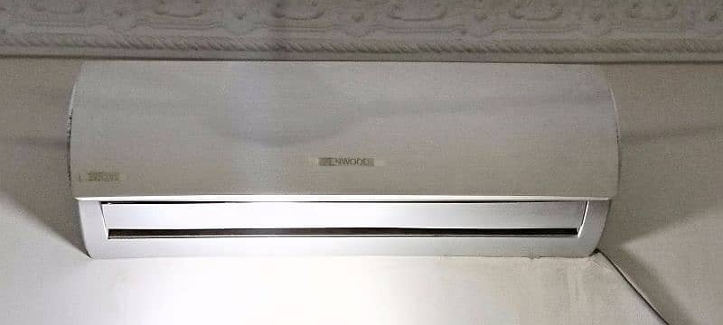 KENWOOD 1.5 TON SPLIT AC FOR SALE IN NEW CONDITION. 3