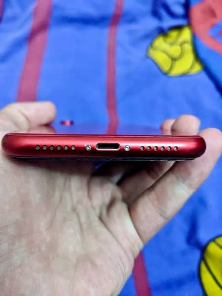 iphone Xr 64gb 10/10 condition red jv(unused) 95% battery health 2