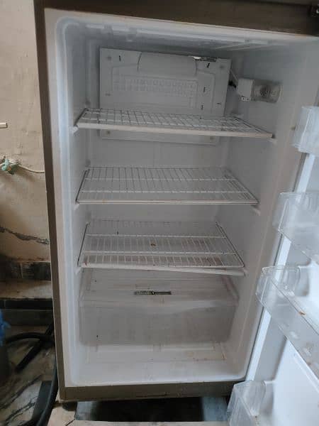 pel Refrigerator 4
