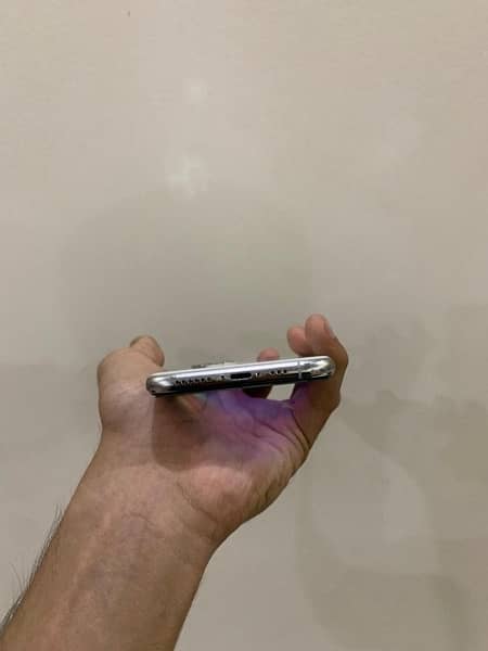 iPhone 11 Pro Waterpack 64 GB 1