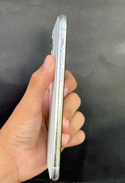 iPhone 11 Pro Waterpack 64 GB 3