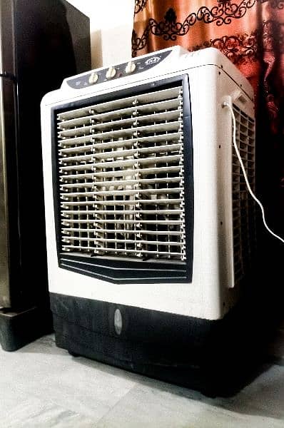 Large size air cooler in good condition 1