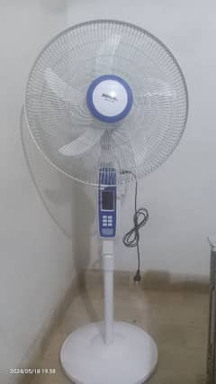 chargeable  fan