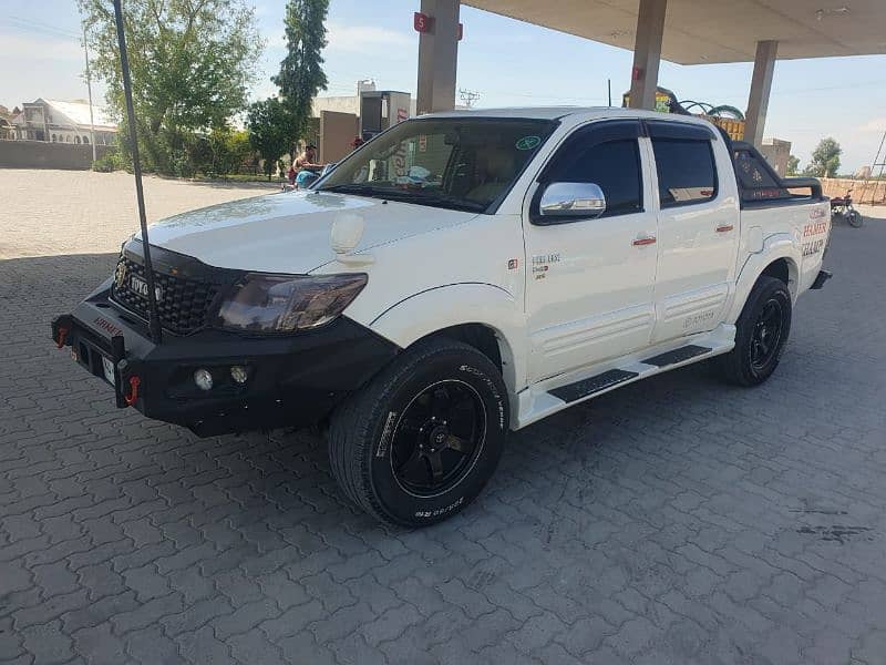 Toyota Hilux 2015 9