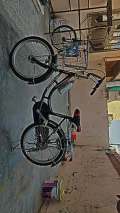 bicycle 10/10 condition black colour 0