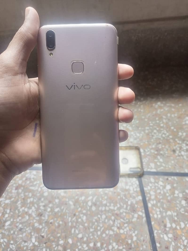 vivo v9 ( 4gb-64gb ) with box 12