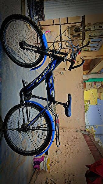 cycle blue and black colour 3
