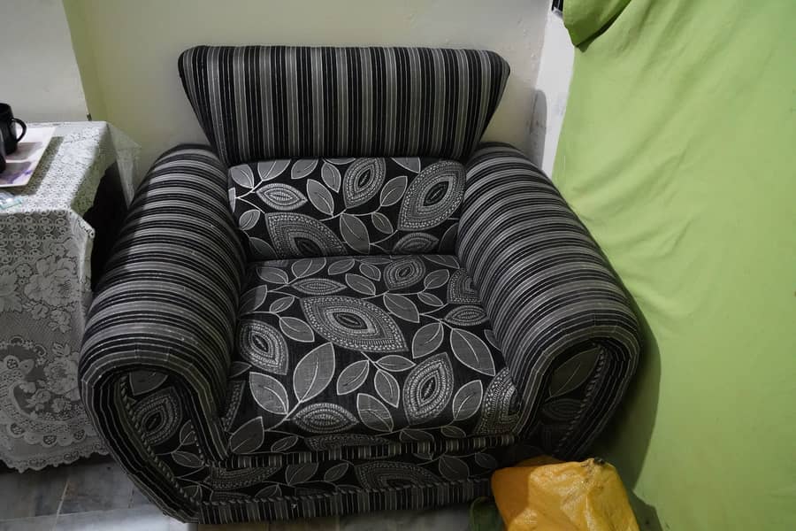 5 Seater Royal Sofa Set 4