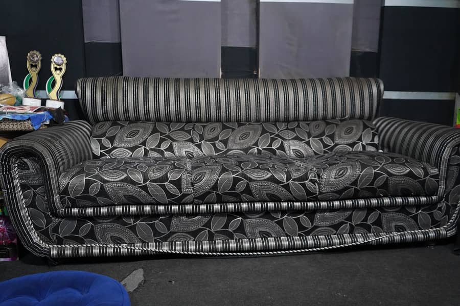 5 Seater Royal Sofa Set 0