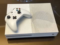 XBox one s in excellent condition