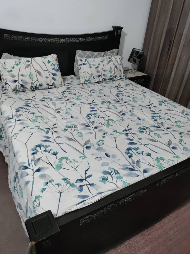 Wooden bed set 3