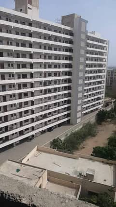 Centrally Located Flat Available In Gulshan-E-Iqbal - Block 13-D2 For Sale