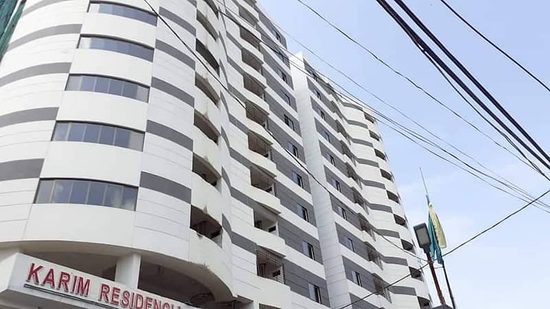 Centrally Located Flat Available In Gulshan-E-Iqbal - Block 13-D2 For Sale 7