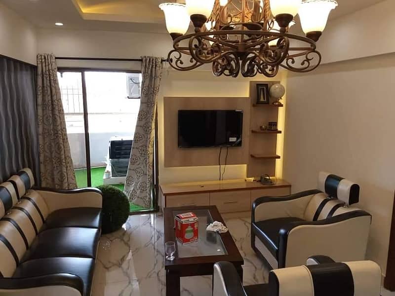 Centrally Located Flat Available In Gulshan-E-Iqbal - Block 13-D2 For Sale 11