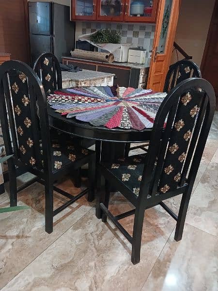 Dining table with 4 chairs 4