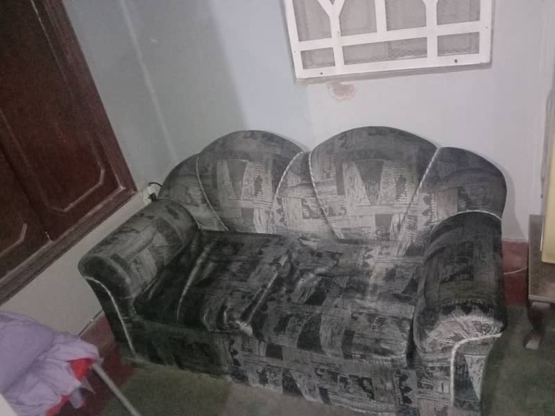6 Seater soft set for sale(Good Condition) 1