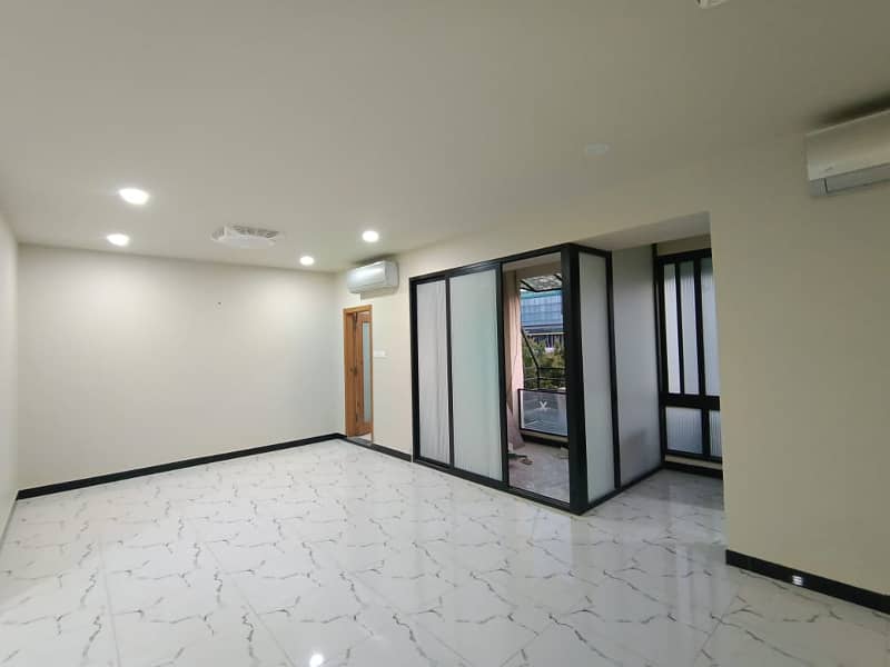 750 Sq Feet Newly Renovated Tiles Flooring Office Available For Rent In F-8 Markaz 2