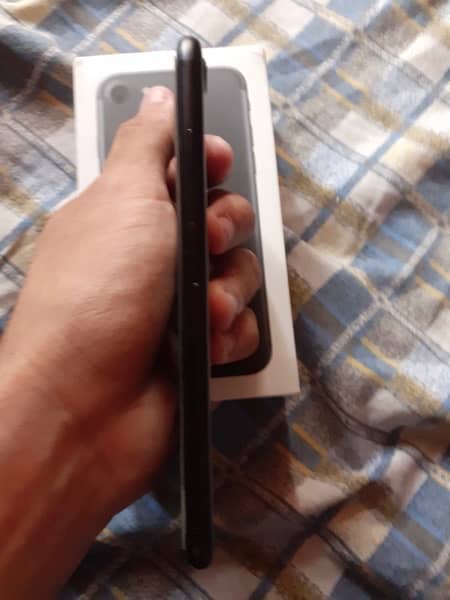 Iphone 7 Black Matte 32GB Non -PTA 7