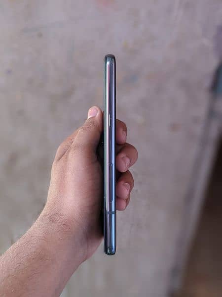 lg g8 thinq 4