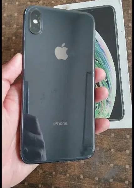 iPhone Xsmax 256 GB PTA Approved 2