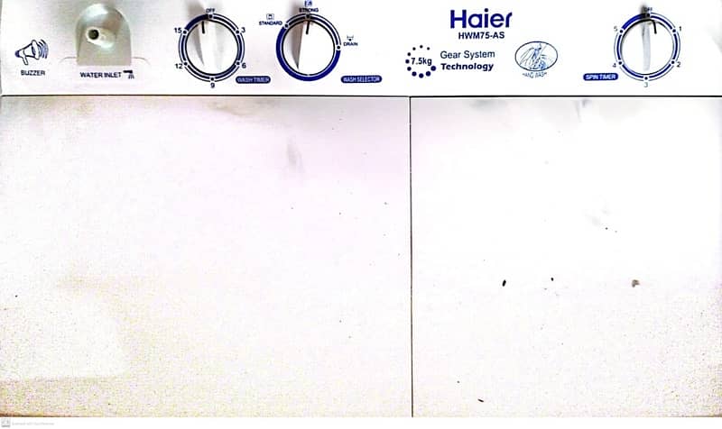 Haier Washing Machine and Dryer 10/10 1