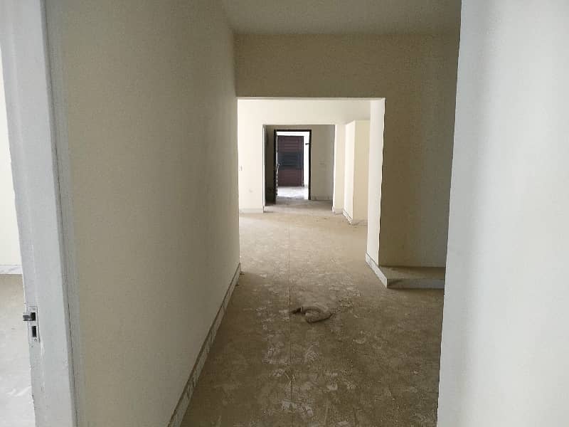 Grey Noor tower shopping mall 3bed DD 5