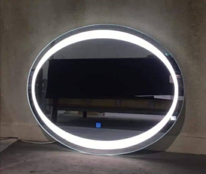Oval Mirror 15