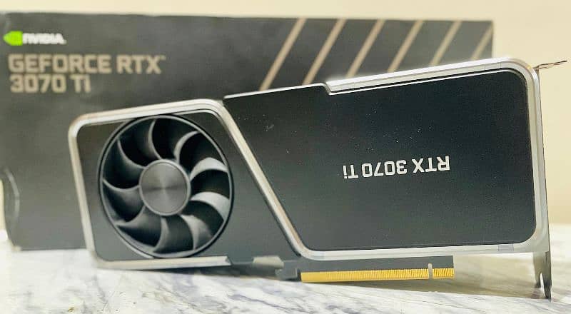 RTX 3070 Ti ( Founder's Edition ] 1