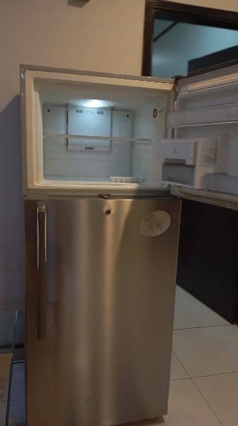 Kenwood refrigerator 18cu. ft for Sale 2
