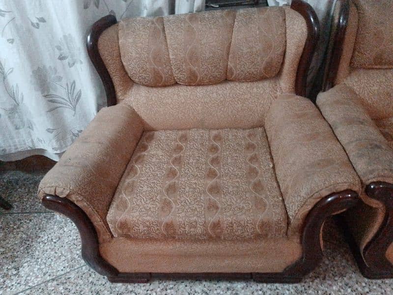 new condition sofa 4