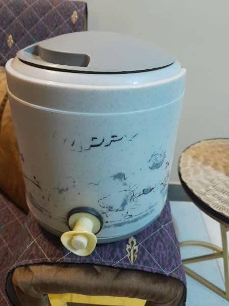 6 liter water cooler . water pump. dish wah liqiued holder 7