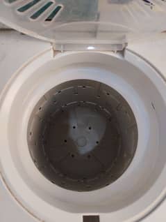 washing machine in new condition for sale