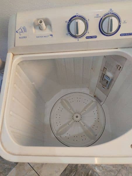 washing machine in new condition for sale 2