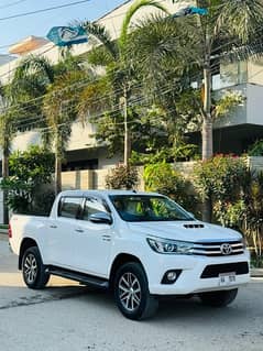 Toyota Hilux Revo V 2017