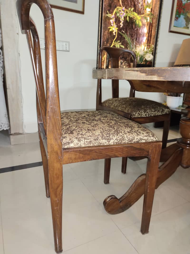 ROUND DINNING TABLE WITH 6 CHAIRS (PURE SHEESHAM) 5