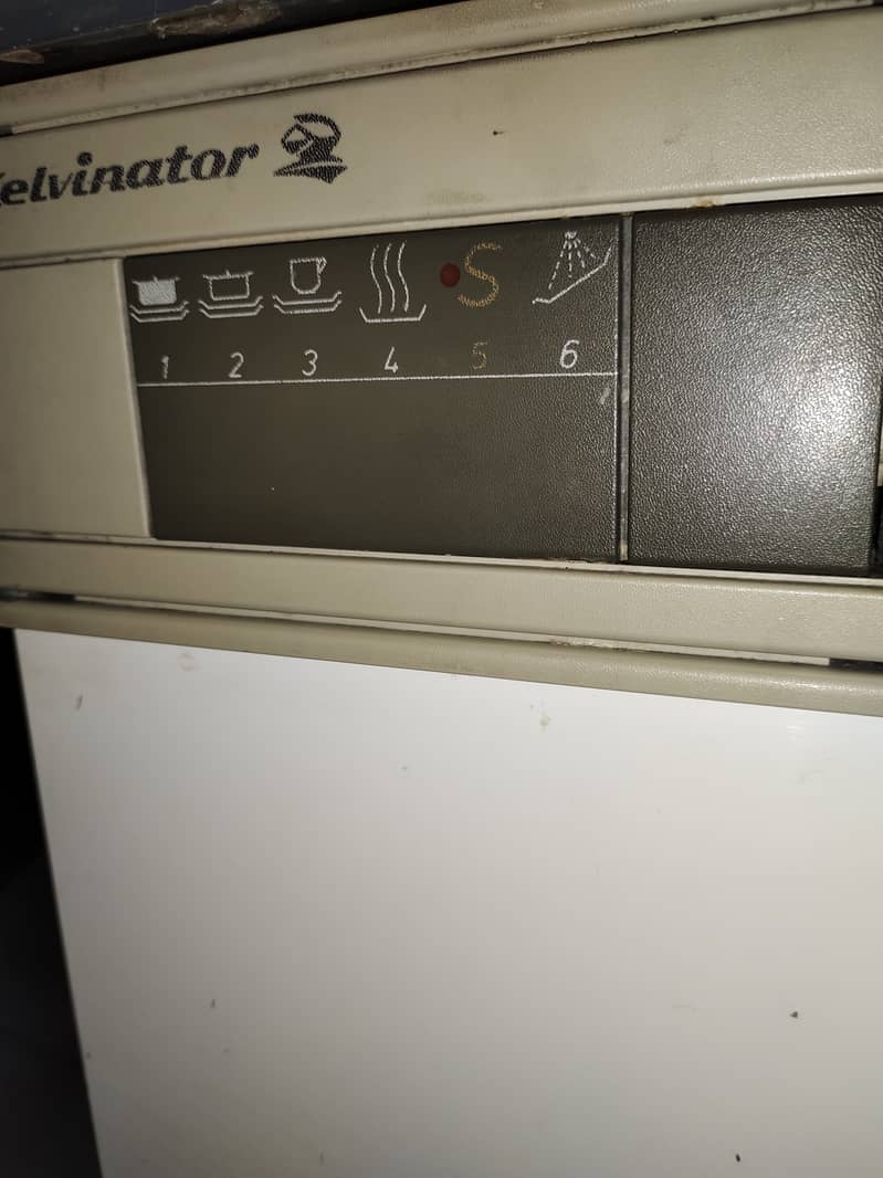 DISHWASHER (KELVINATOR) EXCELLENT CONDITION AND REASONABLE PRICE 15