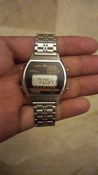 Orient vintage digital watch 1