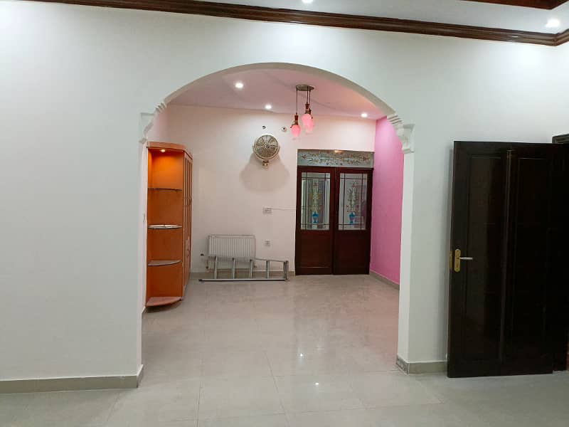 Independent UPPER Portion for Rent. House for Rent Pwd Sadiq School Ne 18