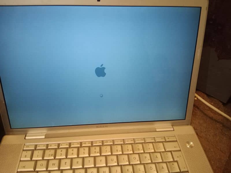 MacBook pro A1226 4