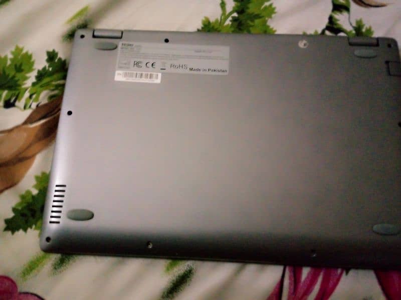 Haier laptop in good condition 7
