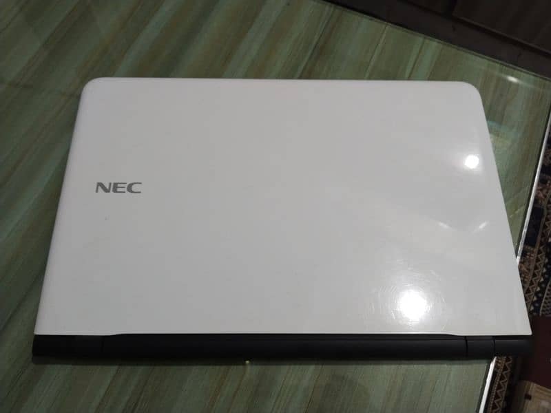 NEC leptop 4/500 7