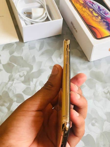 IPHONE XS 64GB NON PTA COMPLETE BOX IMEI MATCH ONLY CALL 7