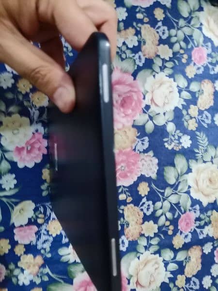 Galaxy Tab A 10/10 condition 8
